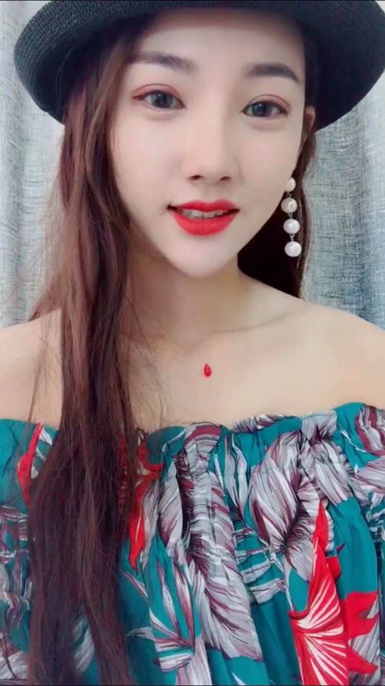 重庆市黑丝长腿小姐姐兼职 肤白貌美大长腿